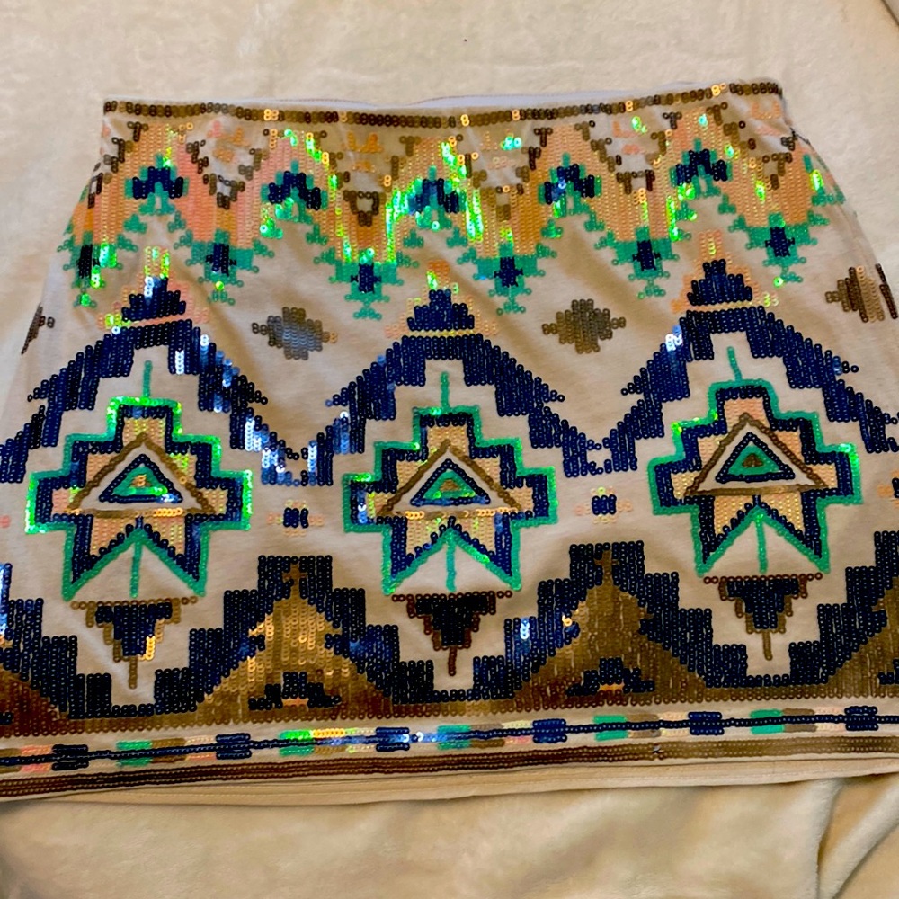 Embellished skirt